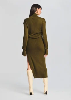 Diana Dress -Fashion Loft Ecommerce Crop 20230816 SET1 DIANADRESSFORTGREENE 2469 ECOMM scaled