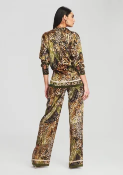 Baxter Silk Pant -Fashion Loft Ecommerce Crop 220201 Retrofete SHOT 02 0256 eComm 8443a351 6927 495f 94c2 6ada67fe19af scaled