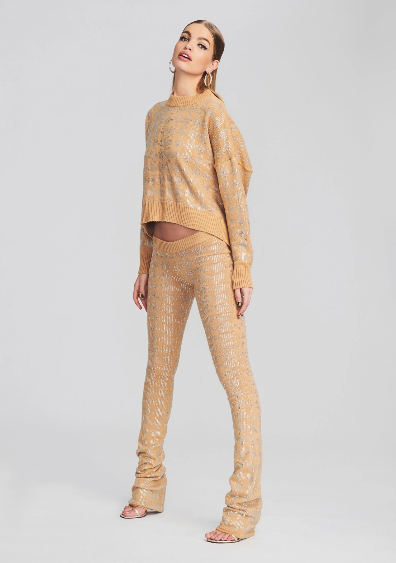 Mal Sweater 5 Mal Sweater - Image 5