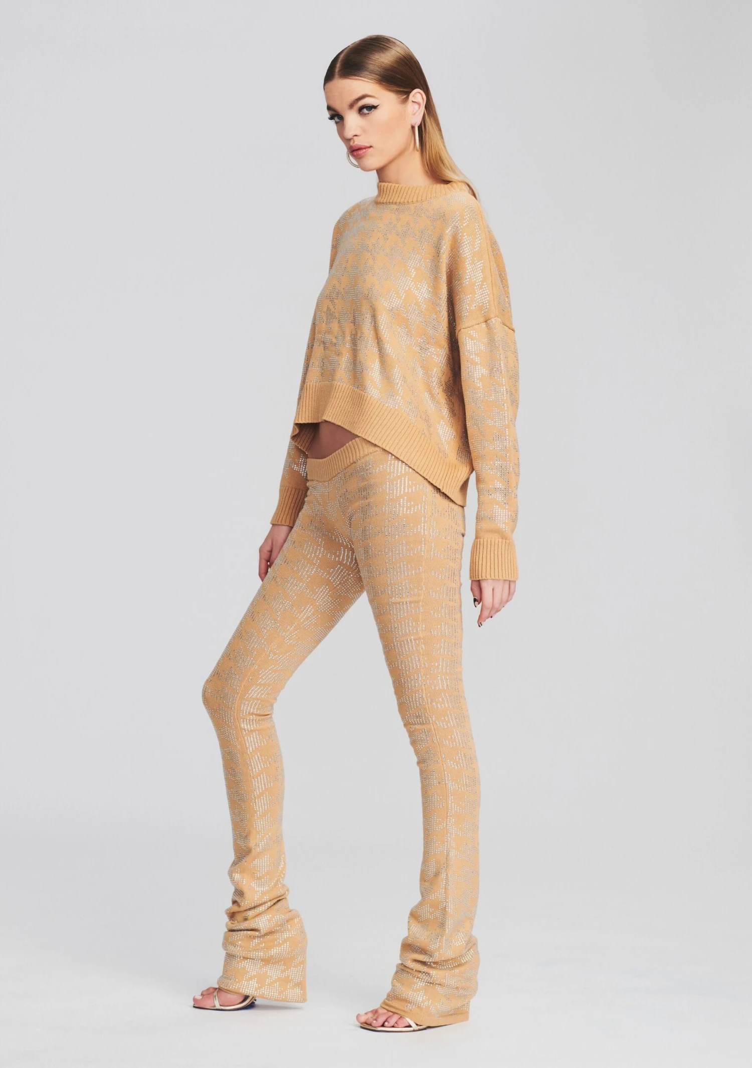 Mal Sweater 3 Mal Sweater - Image 3