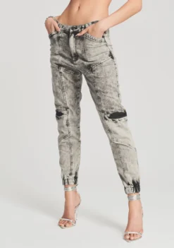 Tatum Jean -Fashion Loft Ecommerce Crop 220324 Retrofete eComm SHOT 11 1813 scaled