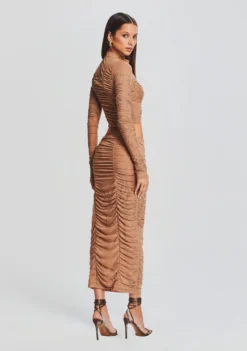 Dream Top 8 Dream Top -Fashion Loft Ecommerce Crop 23 09 21 DREAMTOP DREAMMIDISKIRT NUDE 2517 ECOMM scaled