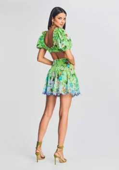 Laya Crop Top 8 Laya Crop Top -Fashion Loft Ecommerce Crop 230321 RETROFETE SET1 Shot 23 4171 eComm scaled