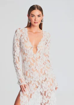 Reet Lace Kaftan -Fashion Loft Ecommerce Crop 230510 Set2 SHOT 39 4358 eComm scaled