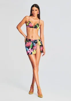 Chris Bralette 7 Chris Bralette -Fashion Loft Ecommerce Crop 230516 SET2 SHOT 07 0615 eComm scaled