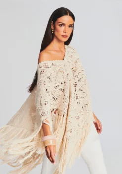 Goa Poncho -Fashion Loft Ecommerce Crop 230516 SET2 SHOT 22 1842 eComm scaled