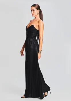 Natalie Jumpsuit -Fashion Loft Ecommerce Crop 230816 SET2 NATALIEJUMPSUIT 7098 ECOMM scaled