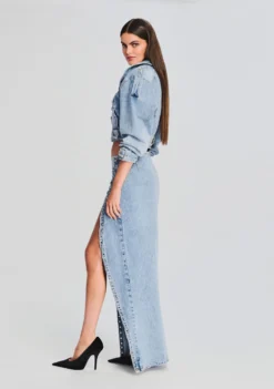 Joslyn Denim Jacket 7 Joslyn Denim Jacket -Fashion Loft Ecommerce Crop 230831 JOSLYNJACKET ZAHLIASKIRT 2218 ECOMM scaled