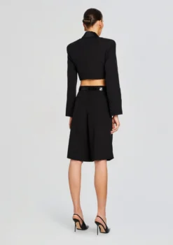 Alyson Short -Fashion Loft Ecommerce Crop 24 02 15 EDNABLAZER ALYSONSHORT BLACK 2251 ECOMM df1ba7d2 28ee 405d a4fd adc880a804f2 scaled