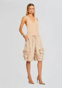 Alba Ruched Cargo Short 7 Alba Ruched Cargo Short -Fashion Loft Ecommerce Crop 24 03 13 ALBACARGOSHORT OXFORD 1794 ECOMM scaled