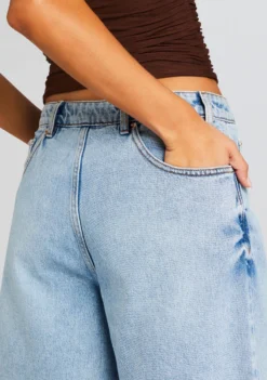 Harley Short 9 Harley Short -Fashion Loft Ecommerce Crop 24 04 16 BIMINIMESHTOP COCONUT HARLEYSHORT COASTLINE 1781 ECOMM scaled