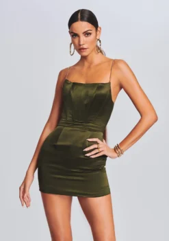 Easton Dress -Fashion Loft Ecommerce Crop RF eComm 220920 SHOT 05 0877 0f0bdf18 81db 4a05 8706 8d0d8b29cd0c scaled