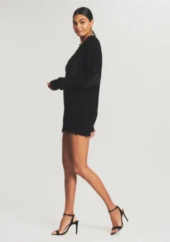 Devin Sweater -Fashion Loft SHOT 6 1131 273aba8c 32a4 458c a685 c069b7abd673 scaled